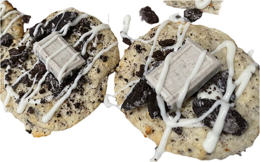 Cookies and Cream Cheesecake Cookie